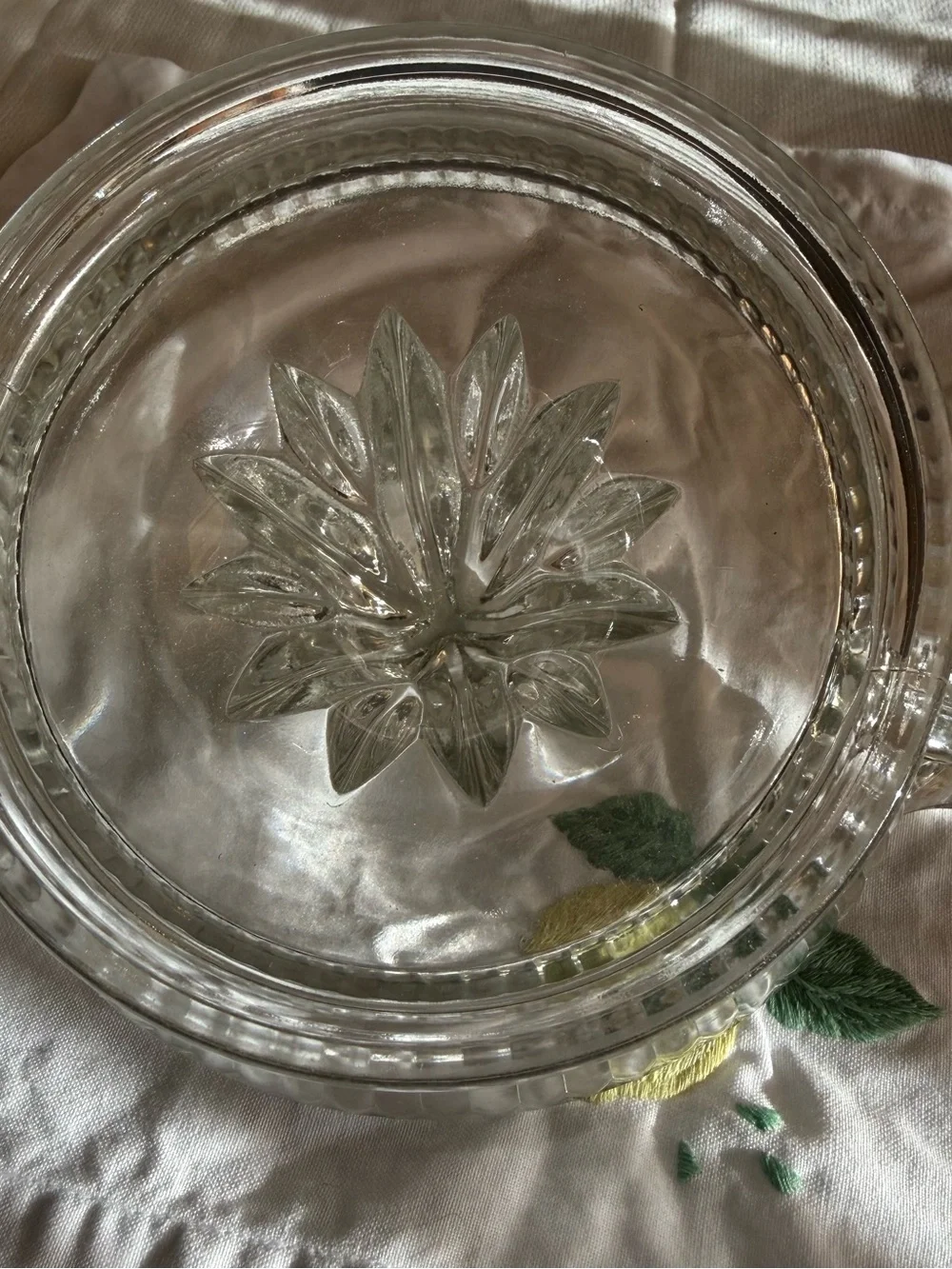 Vintage Anchor Hocking Clear Glass Citrus Juicer - Classic Glass Reamer Large